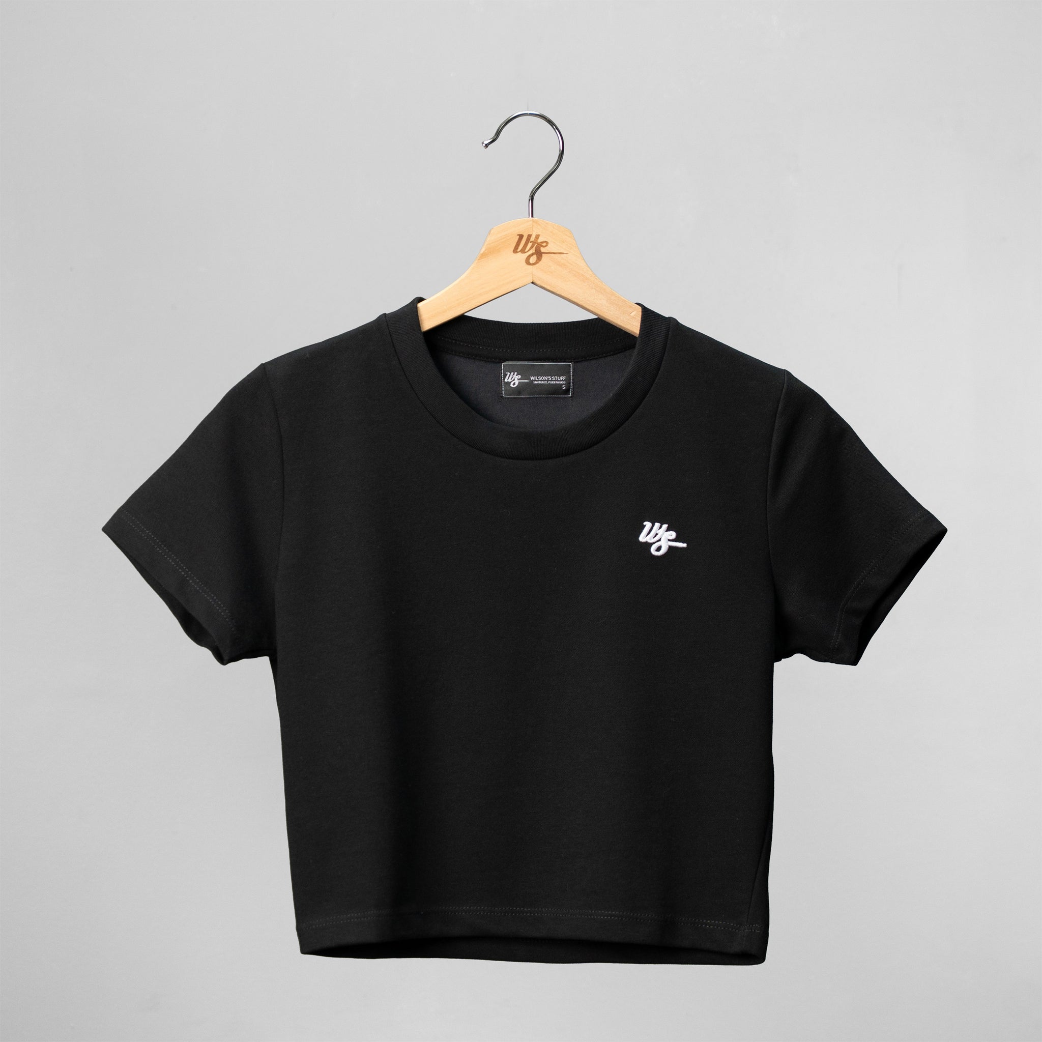 WS WMNS Small Logo Crop Top Black – Wilson's Stuff